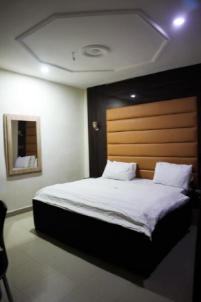 La Villa Hotel and Resort
